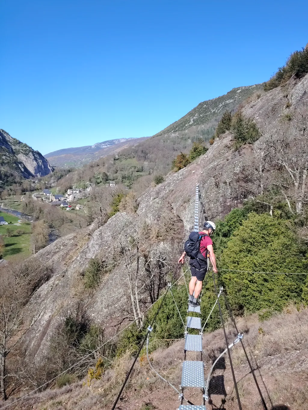 Escalade rocher-école Pyrénées Saint-Lary